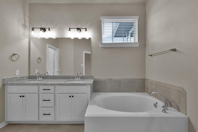543 Longleaf Pine Drive, Montgomery, TX 77316
