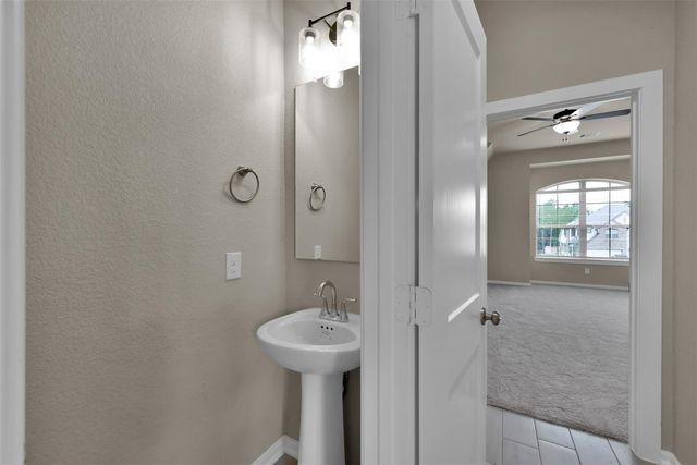 543 Longleaf Pine Drive, Montgomery, TX 77316