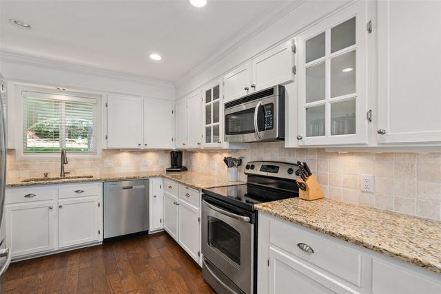 5486 Bayshore Drive, Athens, TX 75752