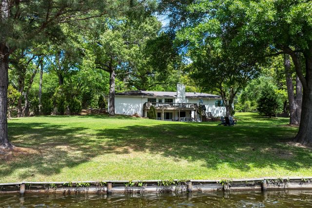 5486 Bayshore Drive, Athens, TX 75752