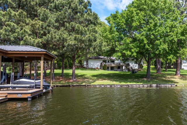 5486 Bayshore Drive, Athens, TX 75752