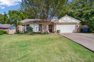 719 Heather Wood Drive, Grapevine, TX 76051