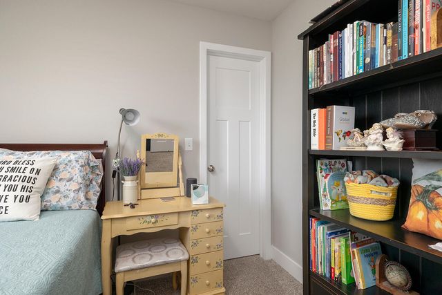 812 E Sugarmill Road, Ozark, MO 65721