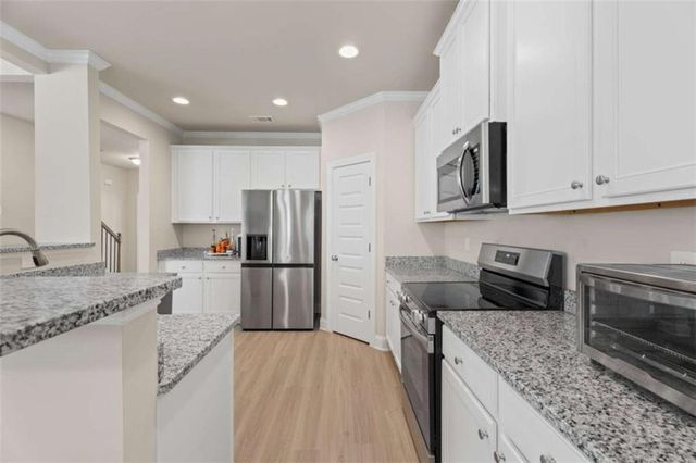 656 East Lake Road, Mcdonough, GA 30252