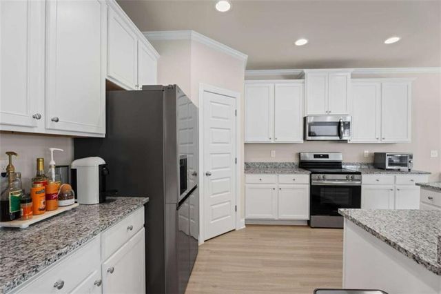 656 East Lake Road, Mcdonough, GA 30252