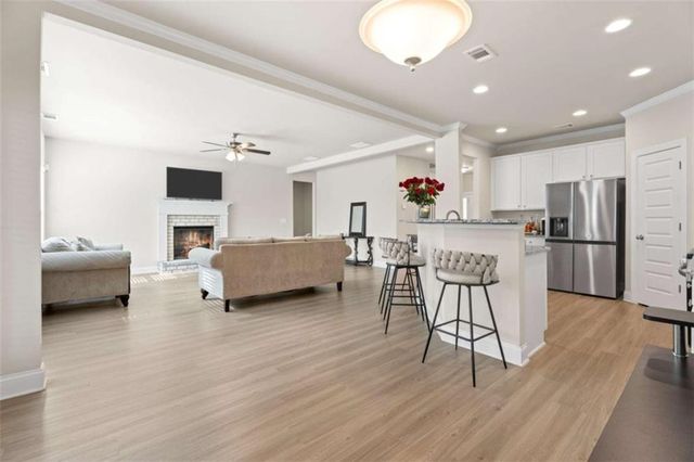 656 East Lake Road, Mcdonough, GA 30252