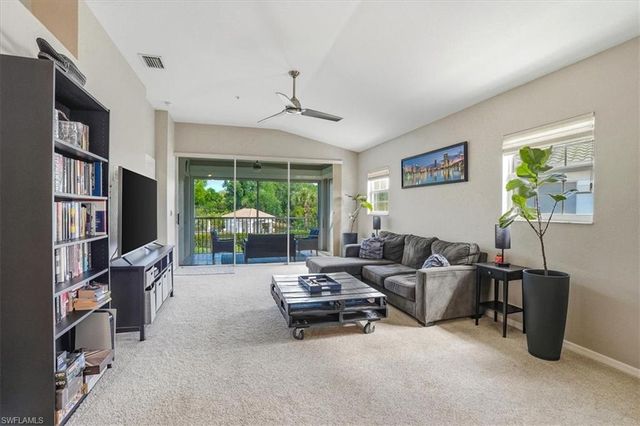 6829 Satinleaf RD S 204, Naples, FL 34109