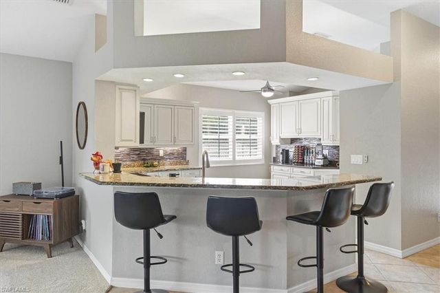 6829 Satinleaf RD S 204, Naples, FL 34109