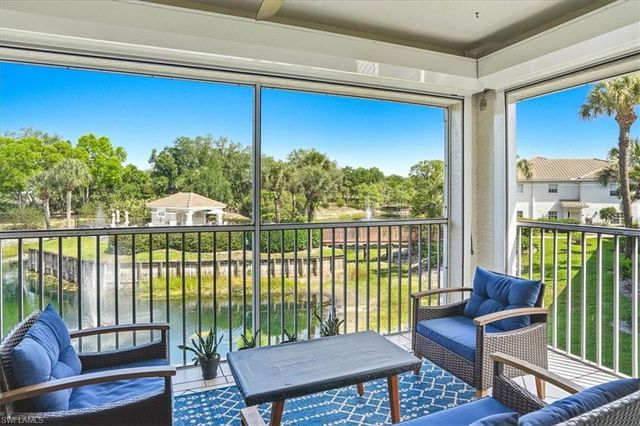 6829 Satinleaf RD S 204, Naples, FL 34109