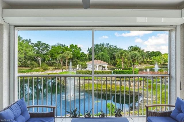 6829 Satinleaf RD S 204, Naples, FL 34109