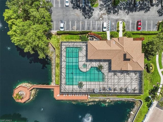 6829 Satinleaf RD S 204, Naples, FL 34109
