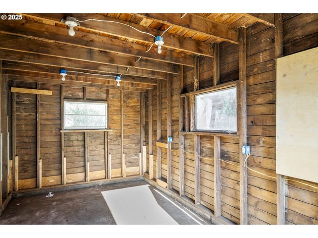 4212 Ne 7TH Ave, Portland, OR 97211