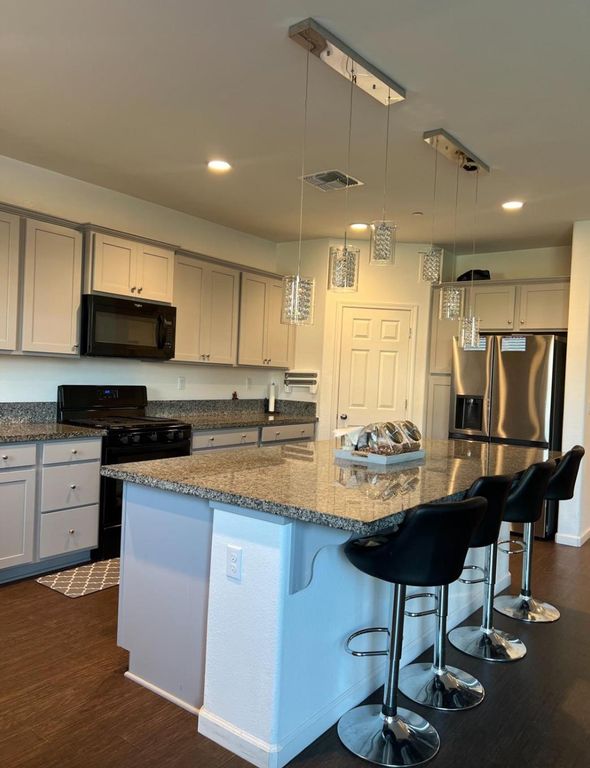 Image 10 of property listing at 4542 N Casey Avenue, Fresno, CA 93723