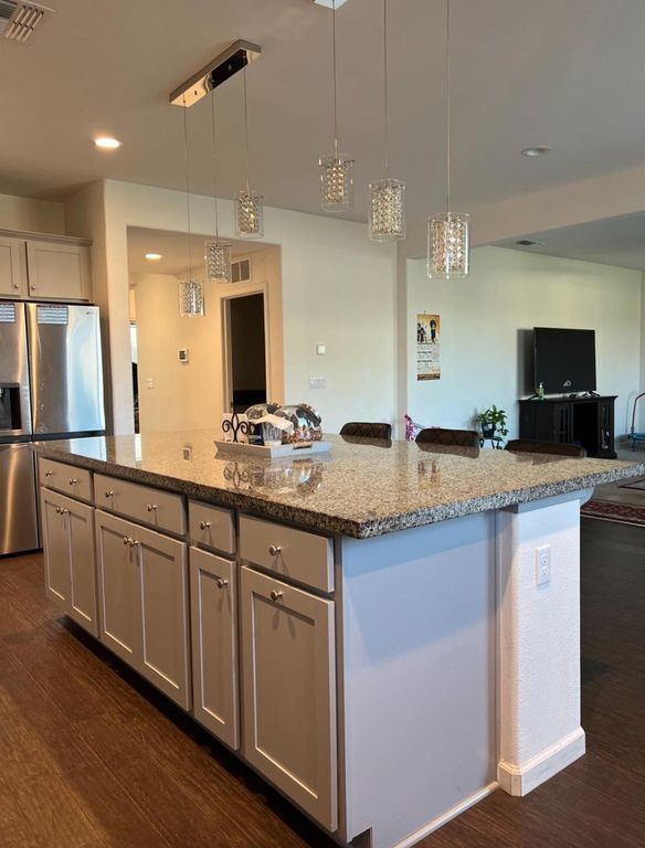 Image 13 of property listing at 4542 N Casey Avenue, Fresno, CA 93723