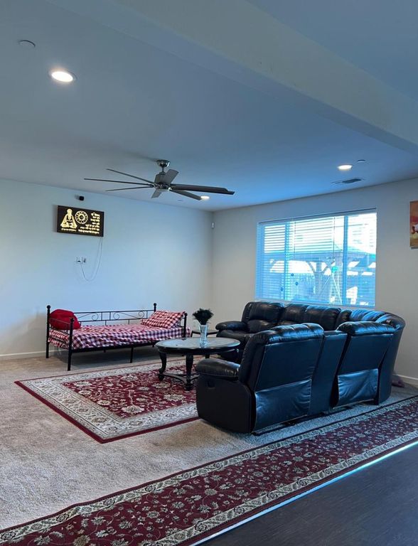 Image 15 of property listing at 4542 N Casey Avenue, Fresno, CA 93723