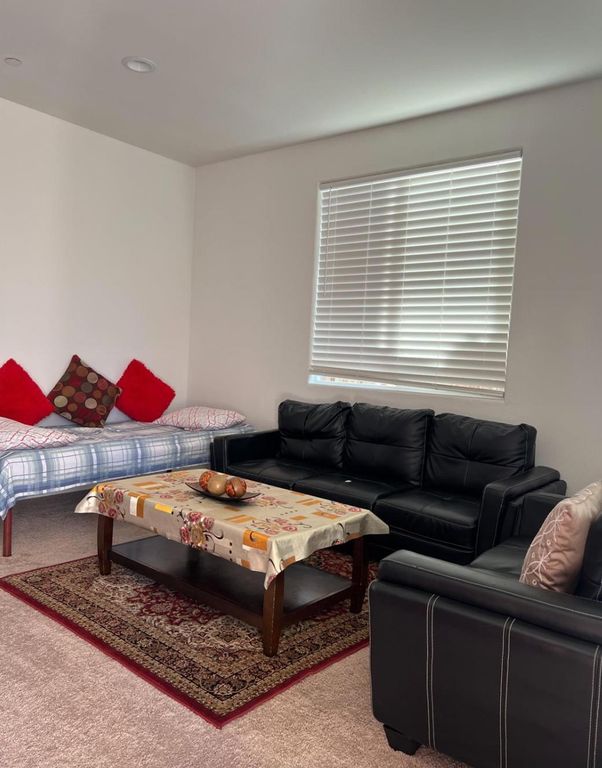 Image 3 of property listing at 4542 N Casey Avenue, Fresno, CA 93723