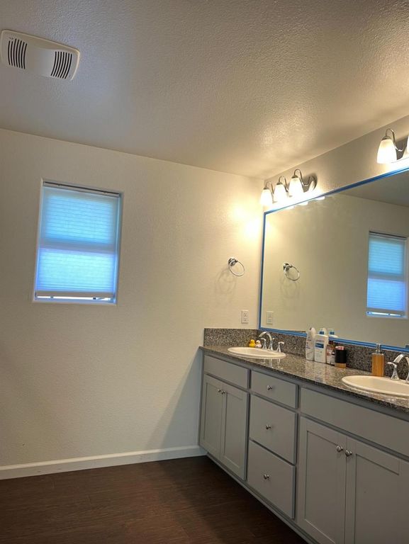 Image 30 of property listing at 4542 N Casey Avenue, Fresno, CA 93723