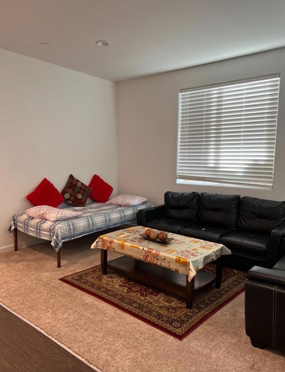 Image 4 of property listing at 4542 N Casey Avenue, Fresno, CA 93723