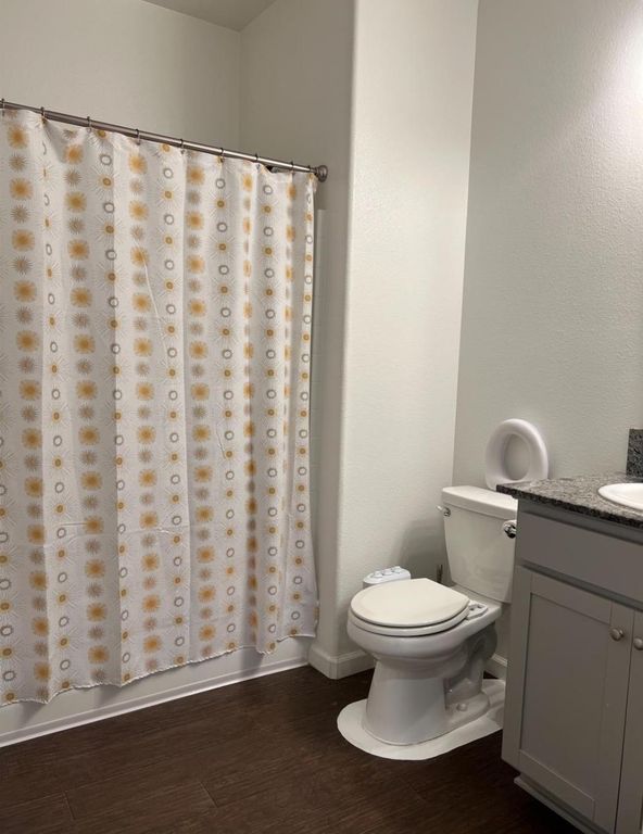 Image 7 of property listing at 4542 N Casey Avenue, Fresno, CA 93723