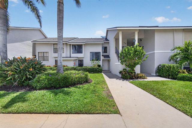 2104 Fairway Drive S, Jupiter, FL 33477
