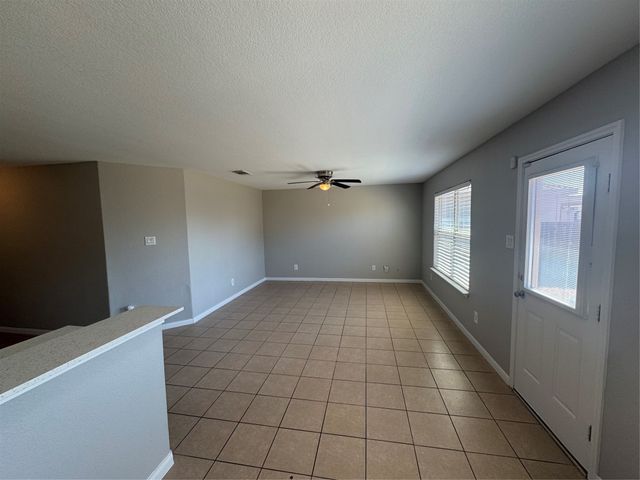 601 Hidden Dale Drive, Fort Worth, TX 76140