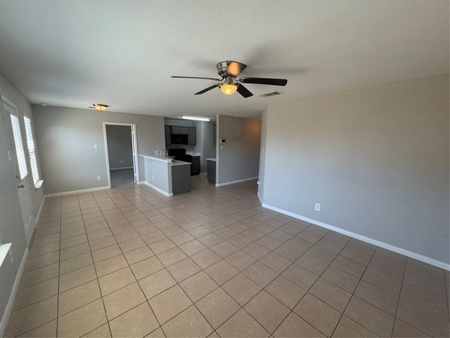 601 Hidden Dale Drive, Fort Worth, TX 76140