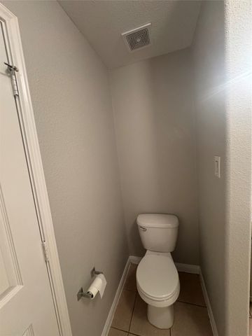 601 Hidden Dale Drive, Fort Worth, TX 76140