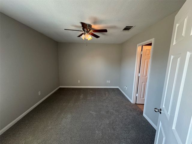 601 Hidden Dale Drive, Fort Worth, TX 76140