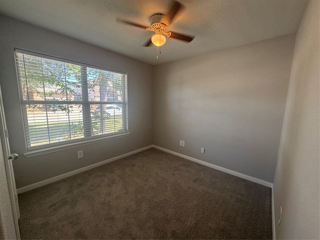 601 Hidden Dale Drive, Fort Worth, TX 76140