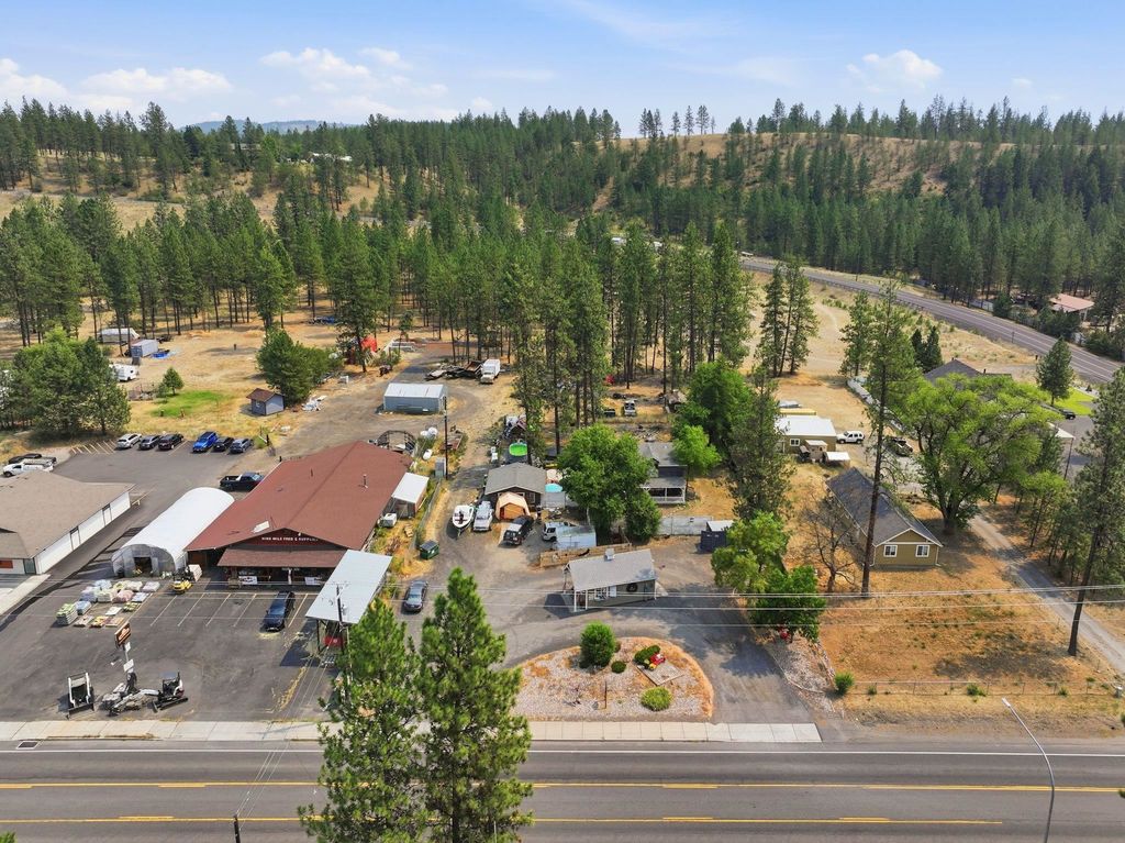 12508 N Nine Mile Rd, Nine Mile Falls, WA 99026 photo 3