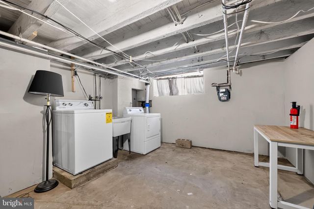 2336 S CHADWICK ST, Philadelphia, PA 19145