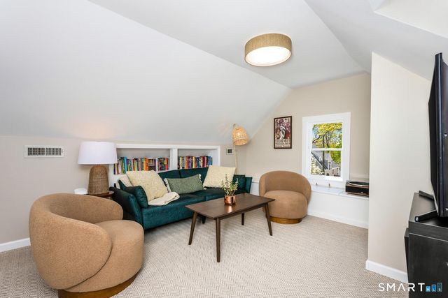 19 Chester Road, Darien, CT 06820