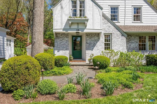 19 Chester Road, Darien, CT 06820