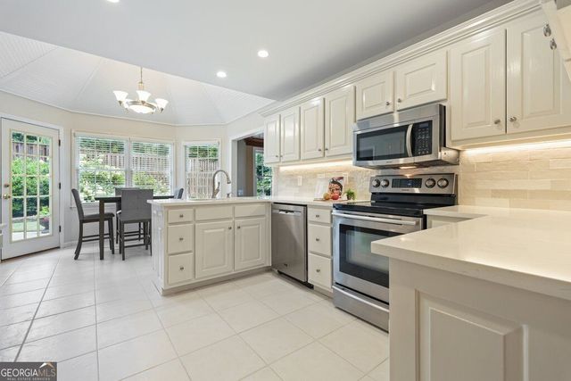 2564 Chestea Drive NE, Marietta, GA 30066