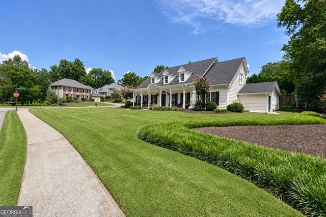 2564 Chestea Drive NE, Marietta, GA 30066