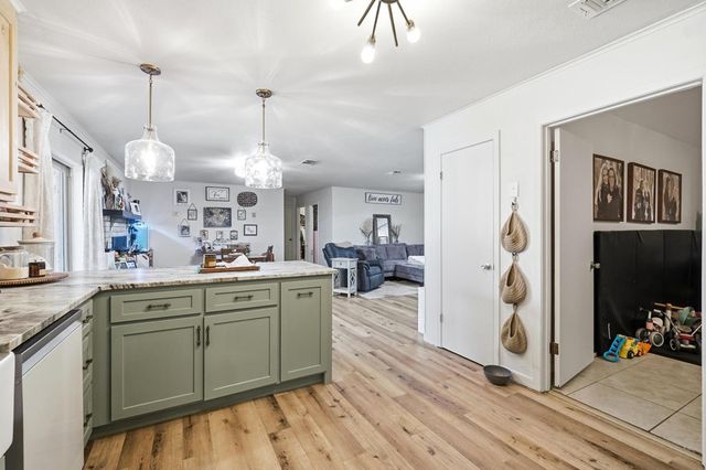 1306 Westhill Lane, Coleman, TX 76834