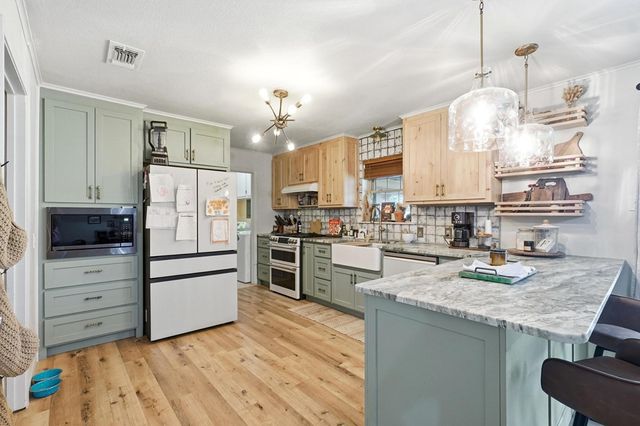 1306 Westhill Lane, Coleman, TX 76834