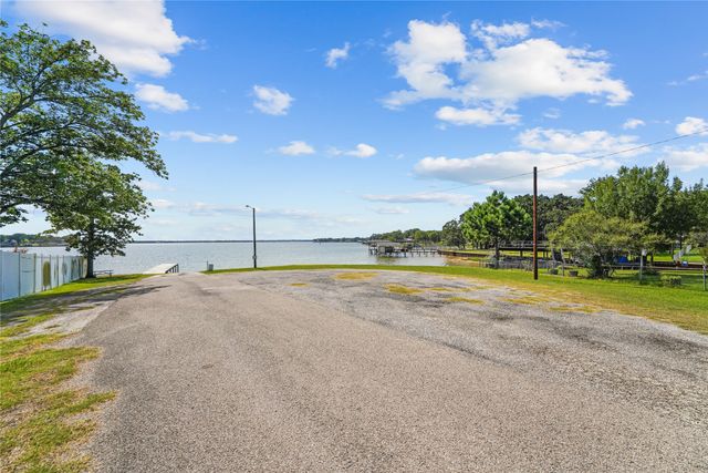6156 Inca Drive, Mabank, TX 75156