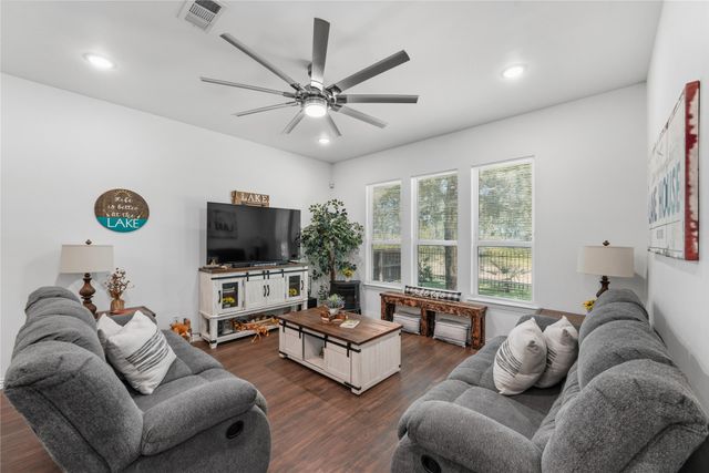 6156 Inca Drive, Mabank, TX 75156