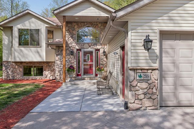 2519 280th Court NE, Isanti, MN 55040
