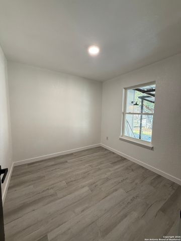 2227 HICKS, San Antonio, TX 78210