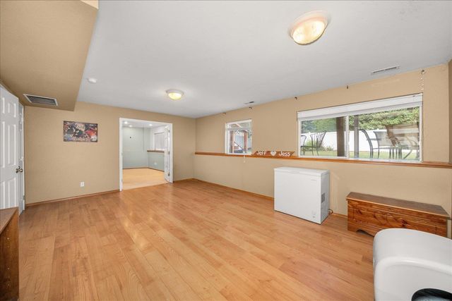 18911 E Baldwin Ln, Spokane Valley, WA 99016