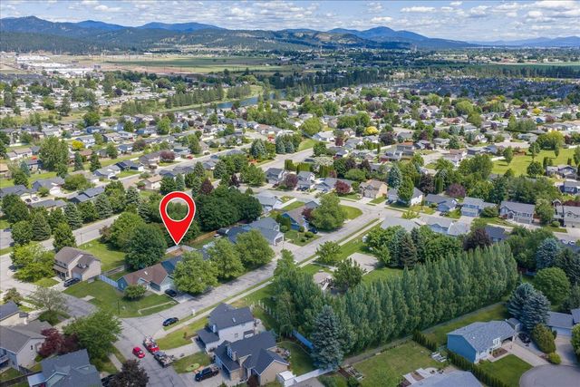 18911 E Baldwin Ln, Spokane Valley, WA 99016