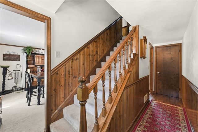 576 Carroll Dr, Irwin, PA 15642