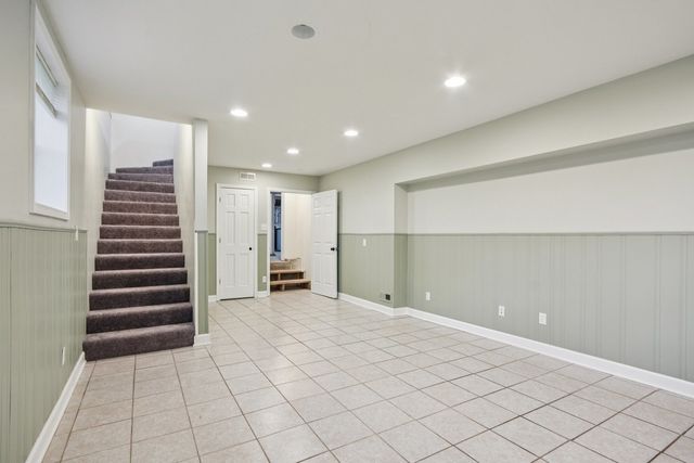 402 Lily Lane, Lakemoor, IL 60051