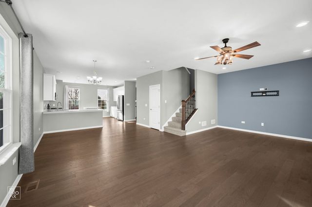 231 Lakeshore Drive 231, Oswego, IL 60543