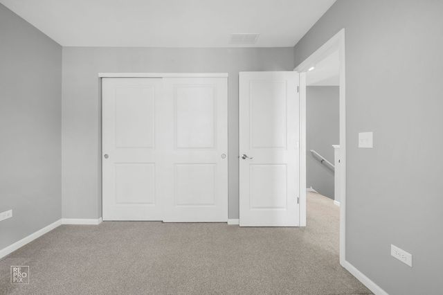 231 Lakeshore Drive 231, Oswego, IL 60543