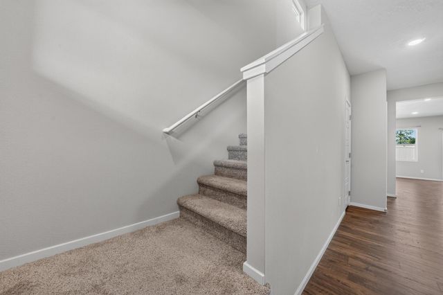 12126 N Greene St, Mead, WA 99021