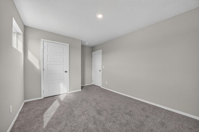 12126 N Greene St, Mead, WA 99021
