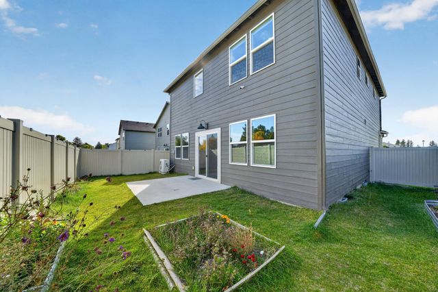 12126 N Greene St, Mead, WA 99021